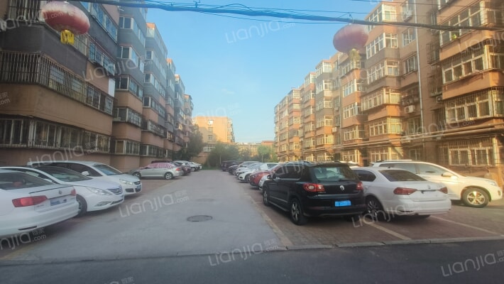 蔬菜公司家属院外景图