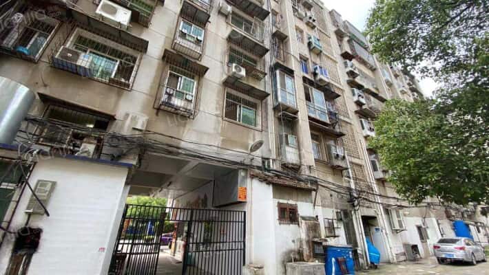 工业学校宿舍外景图