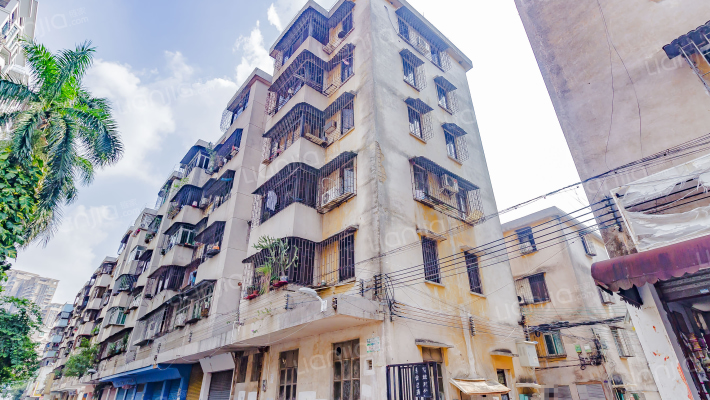 机械厂宿舍外景图