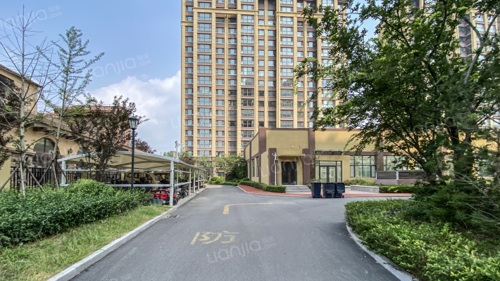 理想城云墅外景图