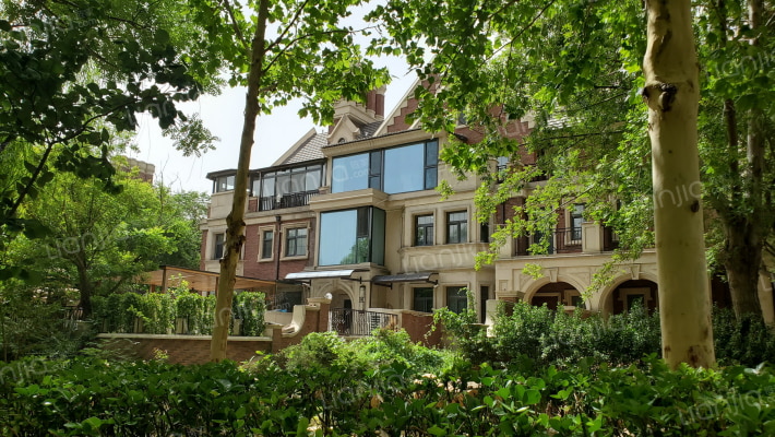 红石原著小区外景图