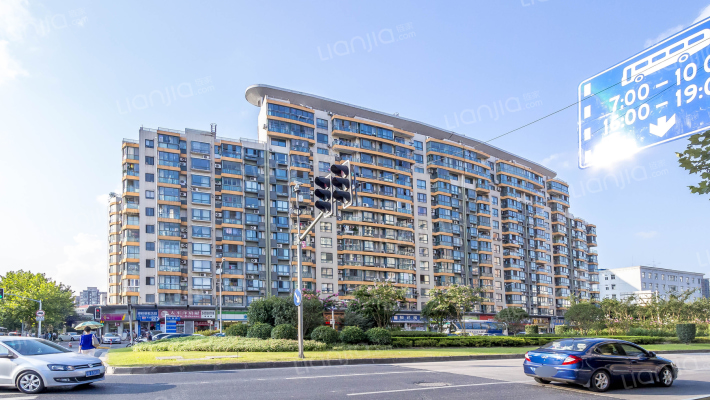 弘扬沁园外景图