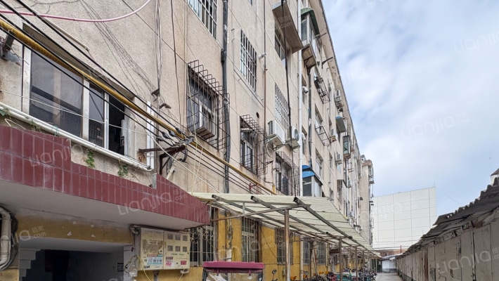 煤建公司家属院外景图