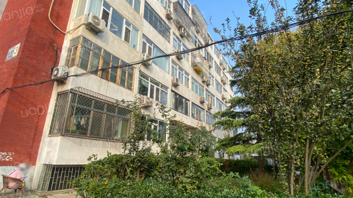 护国寺18号院外景图