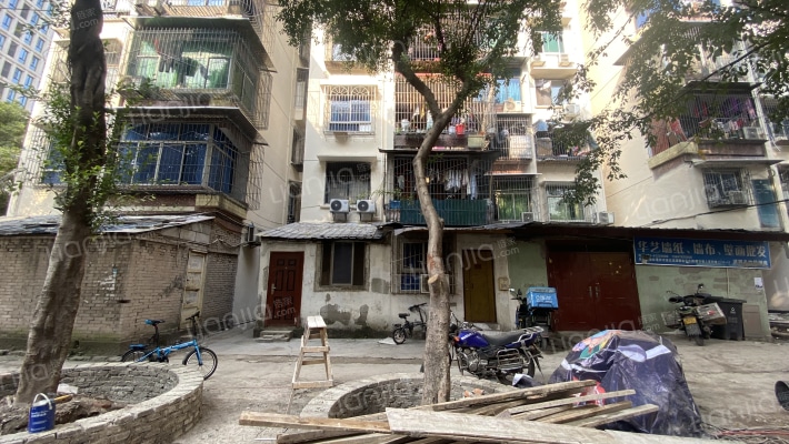 建北三村外景图