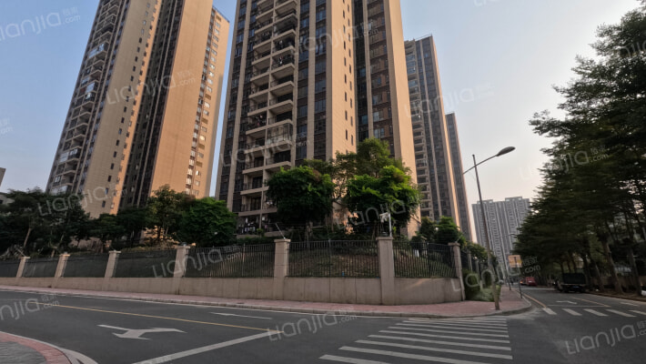 碧桂园凤凰湾星钻苑一期外景图