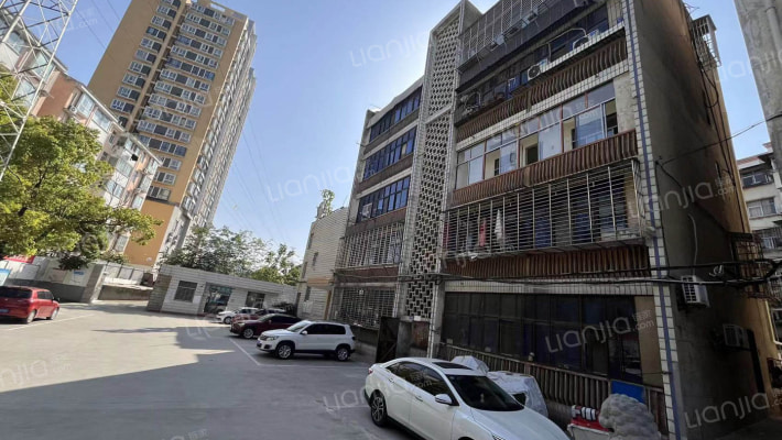 激光设备厂小区外景图