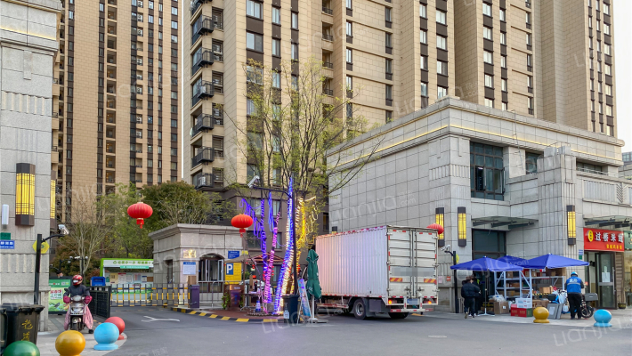 禹洲老城里外景图