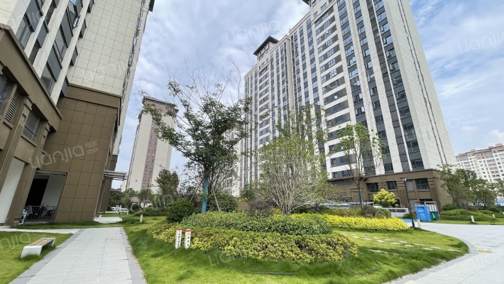 房投汉江水畔文澜里外景图