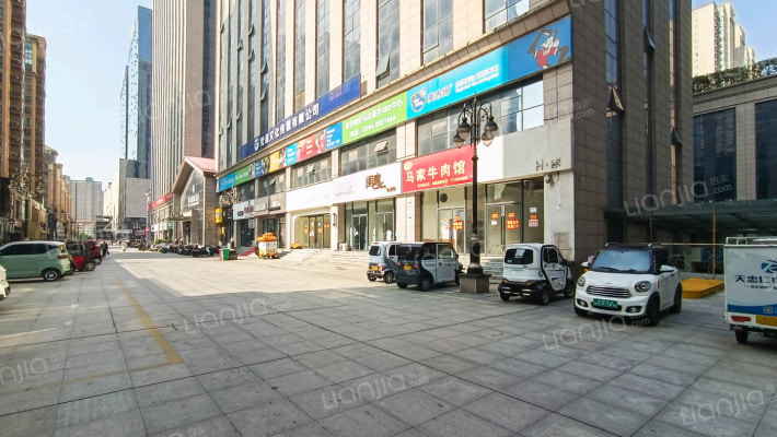 爱克大厦外景图