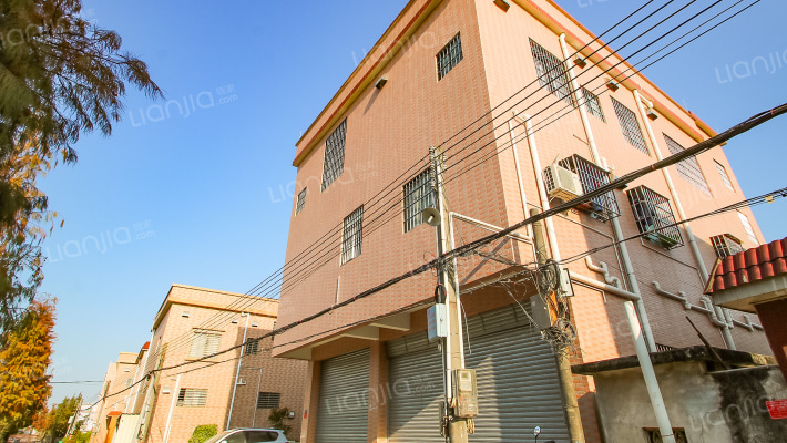 兴雁南街111号外景图