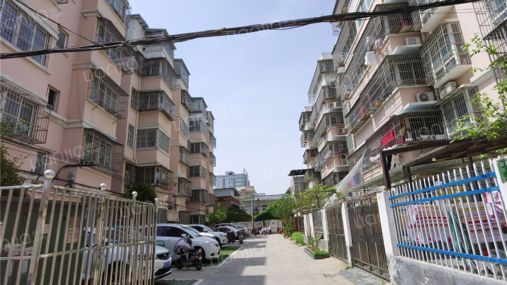 长虹小区外景图