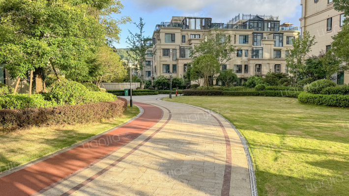 宏地翡翠湖滨外景图