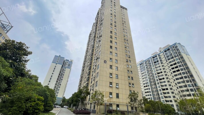 小城大爱外景图