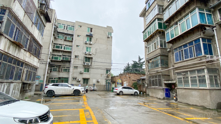 向阳饮片厂家属院外景图