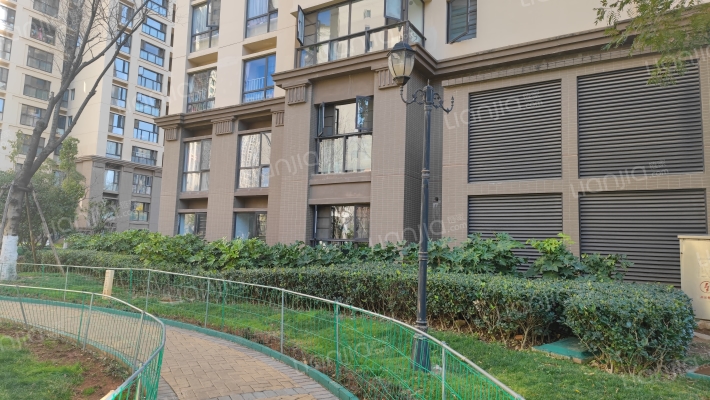 绿地香树花城C区外景图