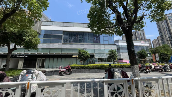 盐城金鹰奥莱城外景图