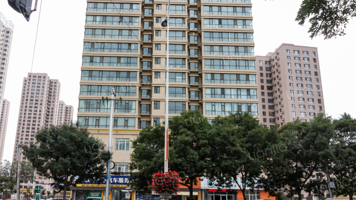 兰职家园外景图