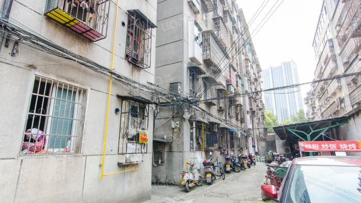 湖南建设银行职工宿舍外景图