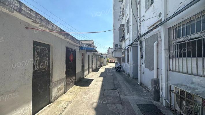 边防大队宿舍外景图