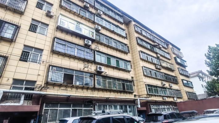 明湖中学宿舍外景图