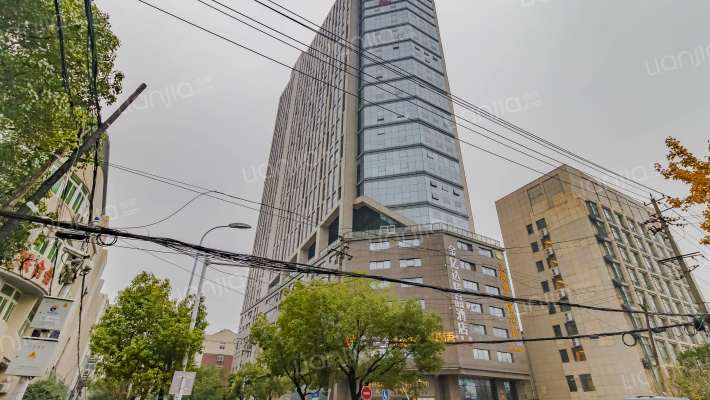 大众大厦外景图