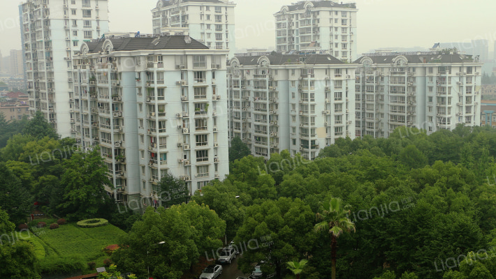 东新园孚信苑外景图