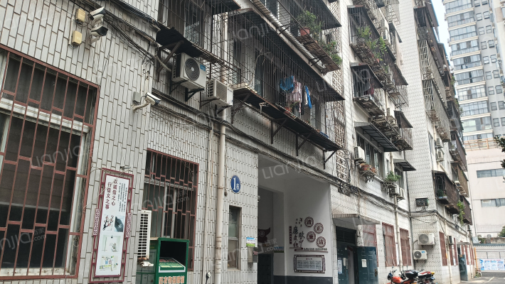 襄阳市供销社家属院外景图