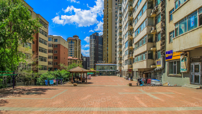 二轻局宿舍外景图