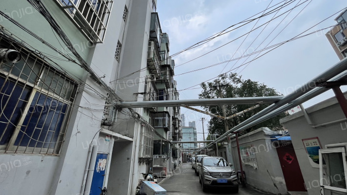 南堡乡北院外景图