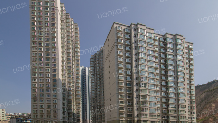 幸福苑小区外景图