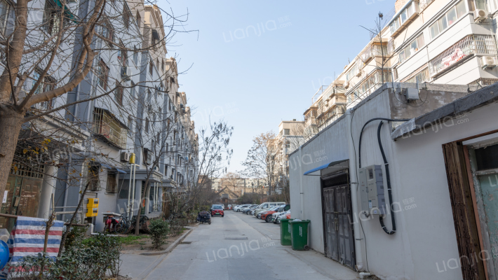 城市经典花园小区外景图