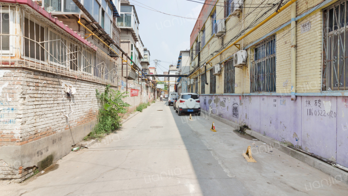 保定制药厂第三生活区外景图