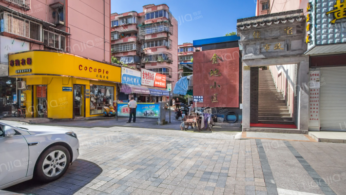 金地小区外景图