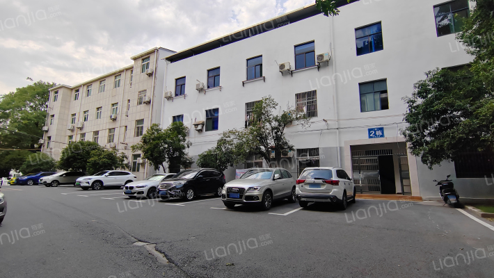 黄州区委大院外景图