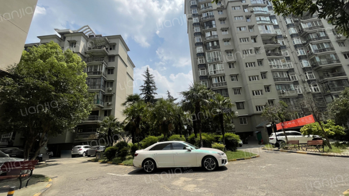 迎宾花园外景图