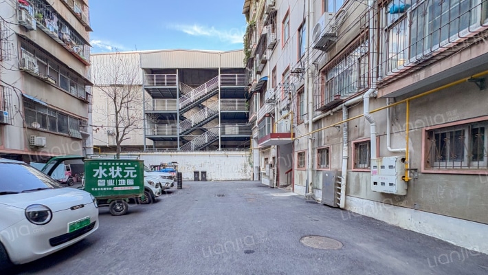 区委家属北院外景图