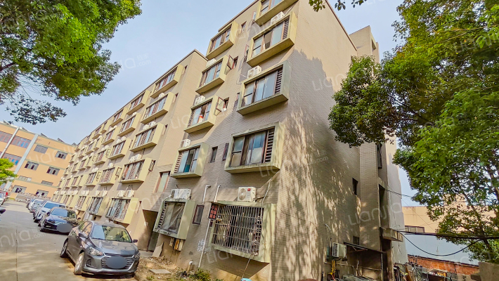 斜西街324号外景图