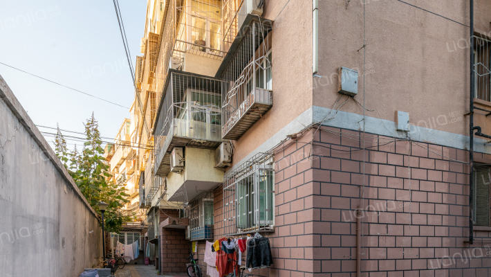 新华南路153号院外景图