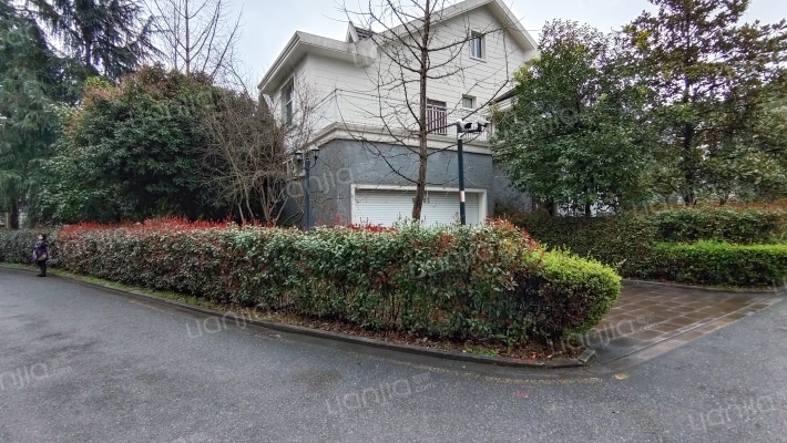 步昇花园外景图