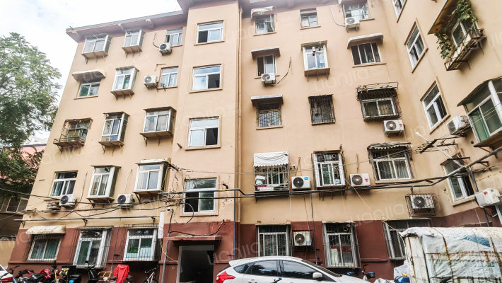 霞侣市街96号外景图