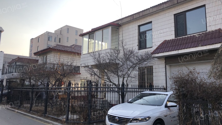 奉达花园别墅外景图