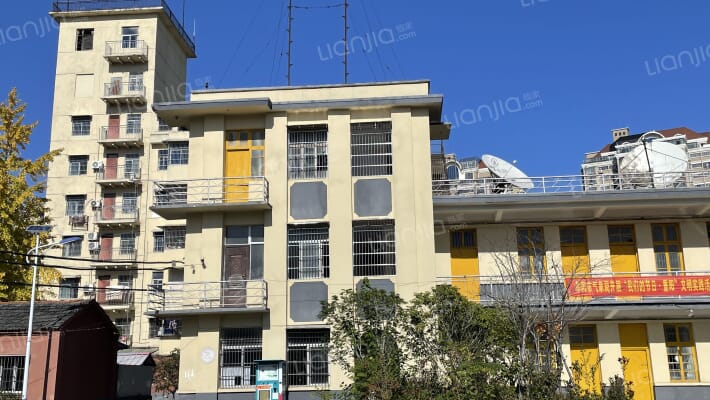 阜阳市气象局家属院外景图