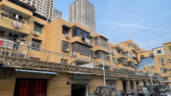 物资商都外景图