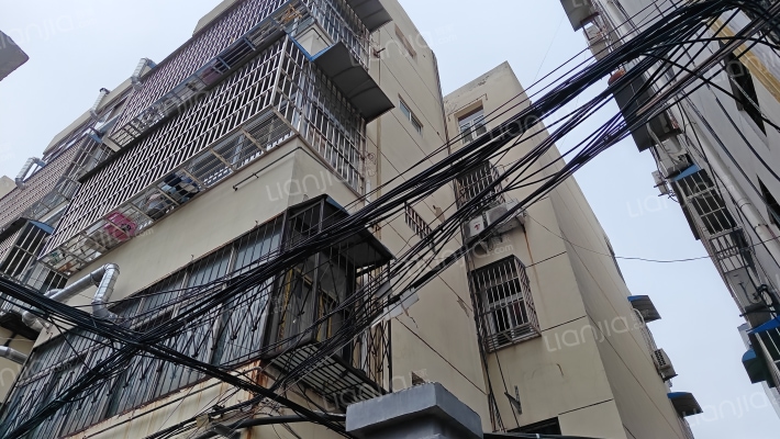 农资公司宿舍外景图