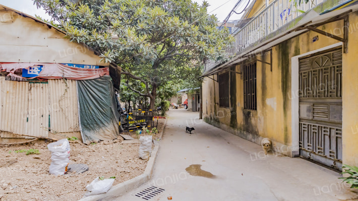 七九大院外景图