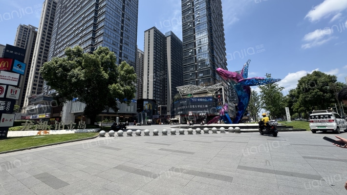 龙湖铂金岛外景图