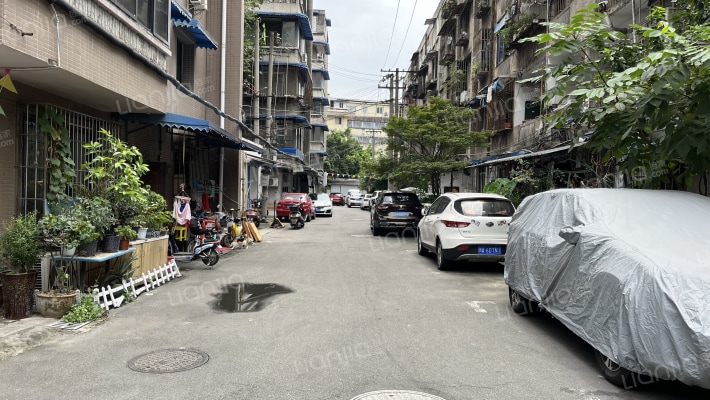 解放路一段97号外景图