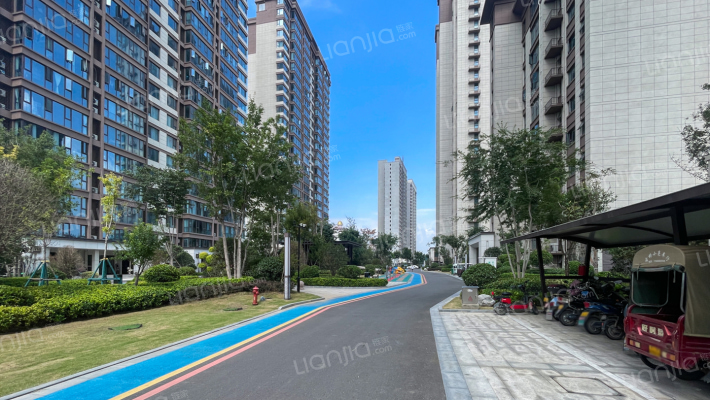 恒达君御府外景图