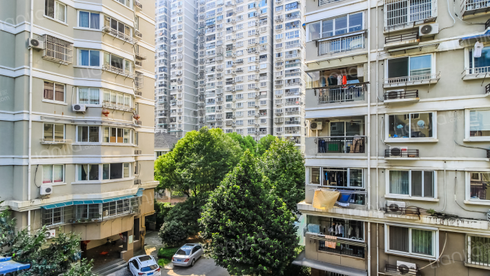 上田小区外景图